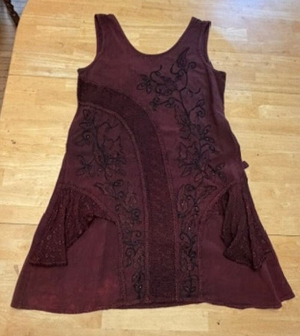 L.S.I. Embroidered Boho Festival Dress S/M Burgundy Sleeveless Swing Mini